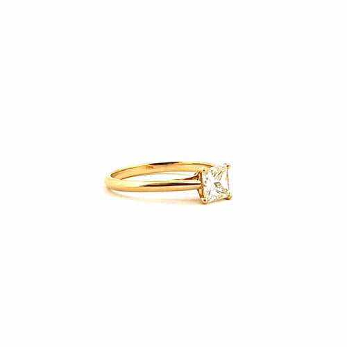 Bague 50 Solitaire en or jaune 18 carats diamants princesse 58 Facettes