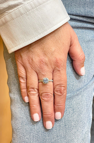 Bague Solitaire en or blanc 18 carats diamants et topaze bleue 58 Facettes