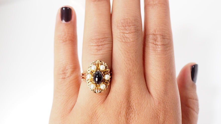 Bague Bague vintage cabochon de Grenat et perles 58 Facettes 31803