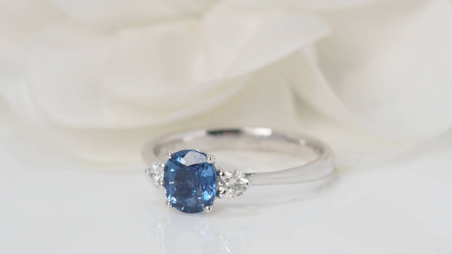 Bague 55.5 Bague en platine saphir de Ceylan et diamants 58 Facettes 32075