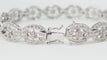 Bracelet Bracelet ajouré en or blanc et diamants 58 Facettes 32457