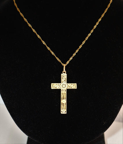Pendentif Croix pendentif en or jaune filigrané 58 Facettes 484