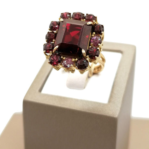 Bague Bague or jaune et grenats 58 Facettes
