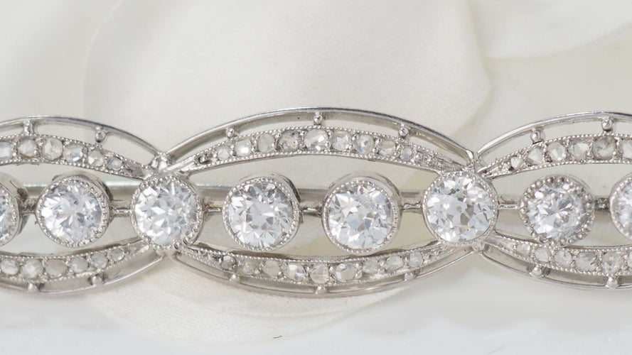 Broche Broche ancienne en Or blanc, platine & diamants 58 Facettes 27545