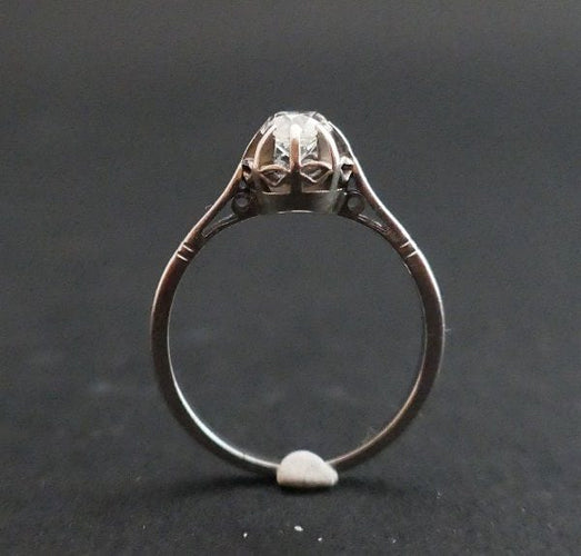 Bague 50 Bague en Platine sertie d'un Diamant. 58 Facettes 1038944
