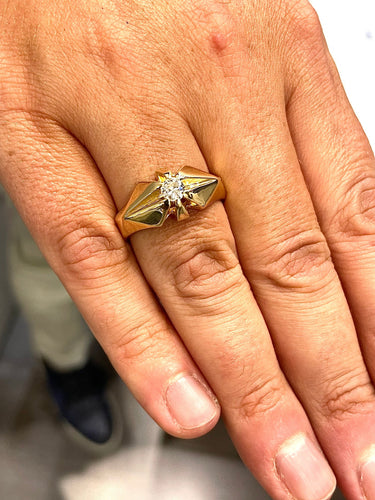 Bague 63 Chevalière homme vintage or jaune et diamant 58 Facettes