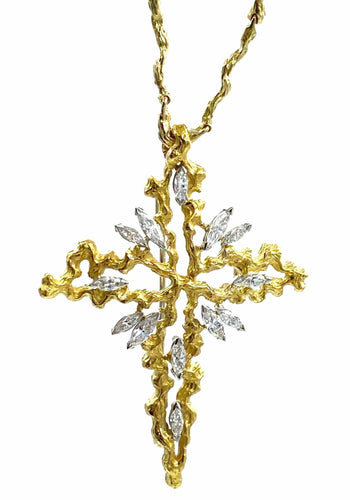 Collier GILBERT ALBERT. Croix en or jaune et diamants 58 Facettes