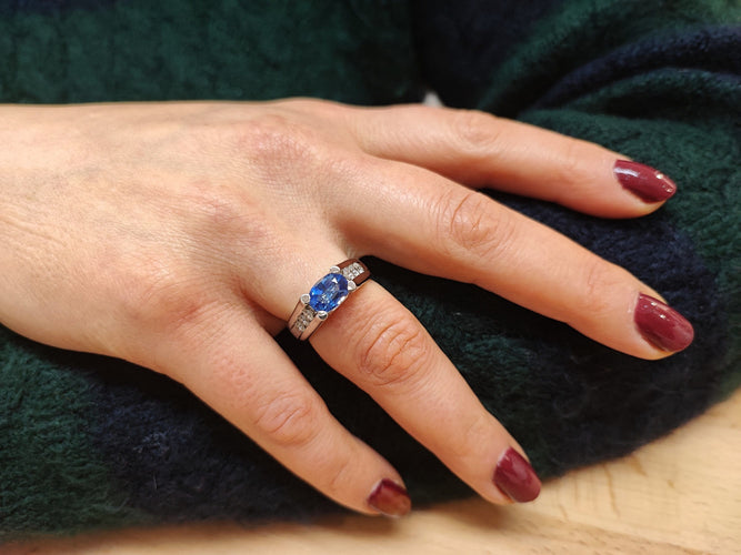 Bague 57 Bague or blanc saphir et diamants 58 Facettes DV.Bag.Saph.Dt