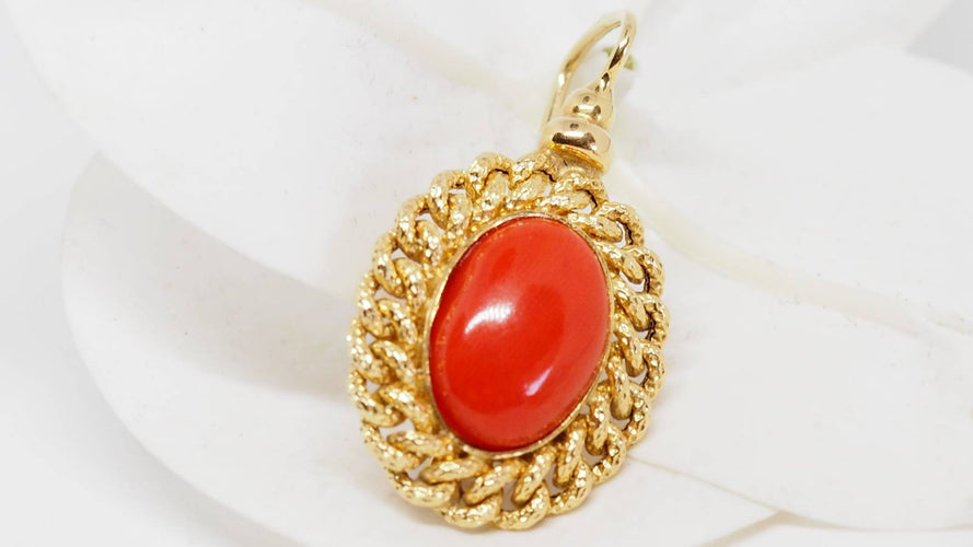 Boucles d'oreilles Boucles d'oreilles en or jaune et corail 58 Facettes 29955