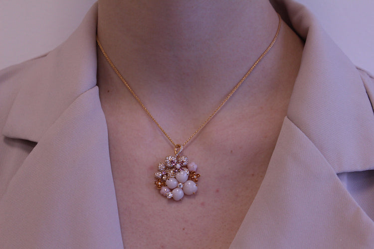 Collier CHAUMET - Collier Hortensia or rose, opale, tourmalines, diamants 58 Facettes 082782-000