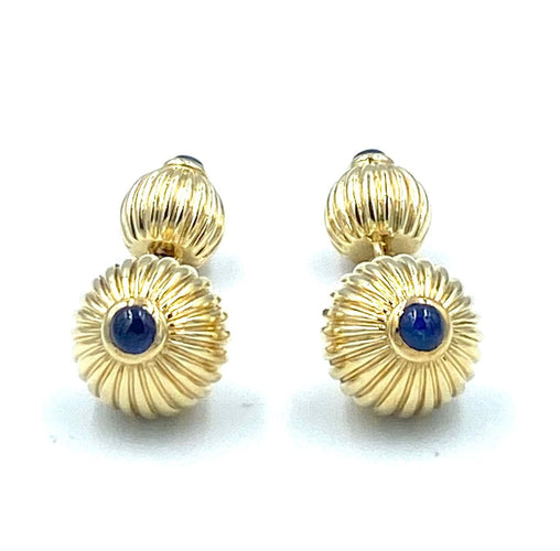 Boutons de manchette CARTIER. Boutons de manchette or jaune et saphirs 58 Facettes