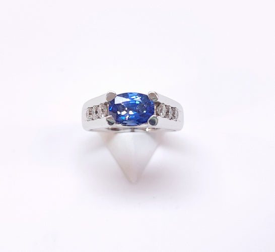 Bague 57 Bague or blanc saphir et diamants 58 Facettes DV.Bag.Saph.Dt