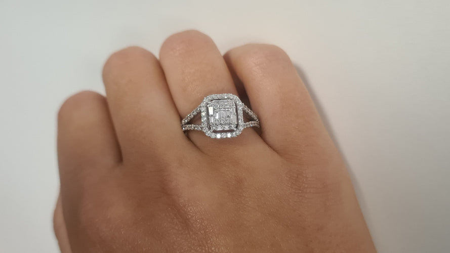 Bague 54 Bague en Or blanc, diamants 58 Facettes