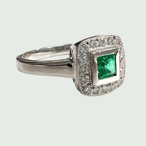 Bague Bague en platine de style ART DÉCO avec diamants et émeraudes 58 Facettes Q961A