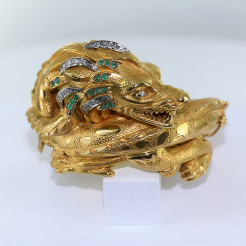 Bracelet MANCHETTE DRAGON DIAMANTS ET EMERAUDES 58 Facettes