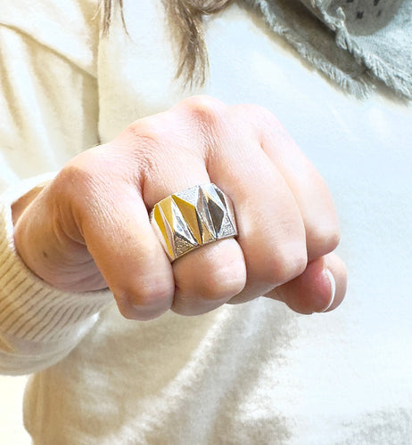Bague Bague Versace en or blanc et diamants 58 Facettes