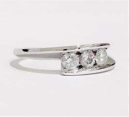 Bague 50.5 Bague Trilogie Diamants Garel 58 Facettes 1-967/1
