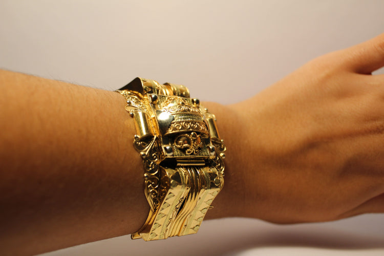 Bracelet Bracelet Manchette Or jaune 58 Facettes 11426B