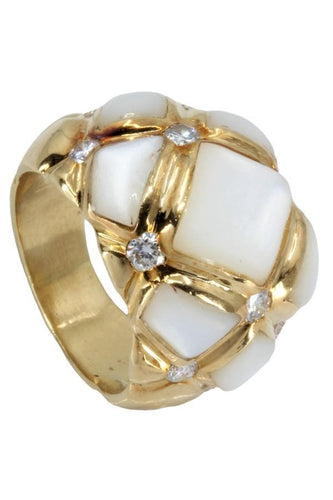 Bague BAGUE MODERNE NACRE ET DIAMANTS 58 Facettes 049481