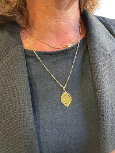 Pendentif MÉDAILLE IDENTITÉ ART DÉCO 58 Facettes 057791