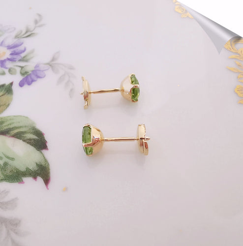 Boucles d'oreilles Clous d'oreilles Péridots Ø 6 mm 58 Facettes AA 1506