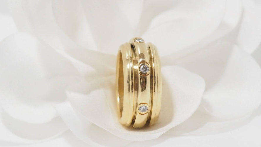Bague Alliance Piaget Possession Or jaune Diamants 58 Facettes
