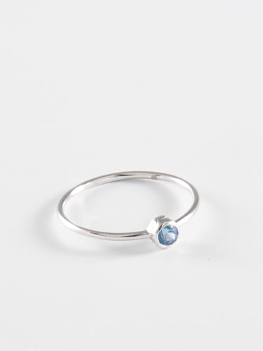 50 Bague Solitaire Saphir Bleu et Or Blanc 58 Facettes