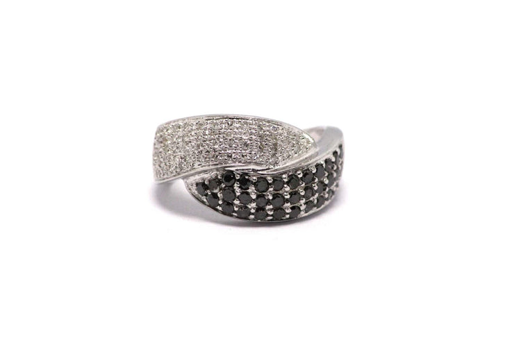 Bague 54 Bague entrelacée diamants 58 Facettes 1-111/3