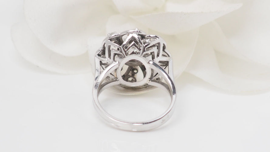 Bague 52 Bague marguerite en or blanc platine et diamants 58 Facettes 32491