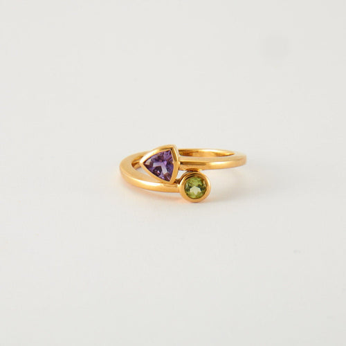 Bague 53 Bague toi & moi en Or jaune, améthyste & péridot 58 Facettes