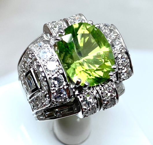 Bague Bague Art Déco Platine diamants et péridot 58 Facettes