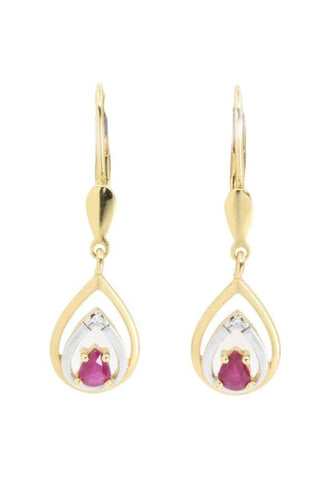 Boucles d'oreilles Boucles d'oreilles pendantes rubis et diamants 58 Facettes 042601