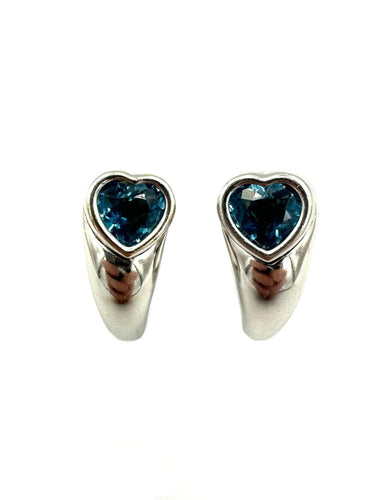 Boucles d'oreilles PIAGET. Boucles d’oreilles or blanc et topazes 58 Facettes