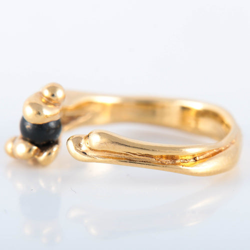 Bague 52.5 Petite Bague Gilbert Albert bille noire 58 Facettes