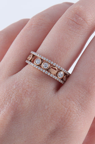 Bague Demi Alliance Or rose, sertie de diamants 58 Facettes