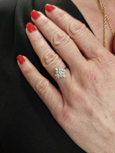 Bague 54 BAGUE FLEUR DIAMANTS ANNÉES 50 58 Facettes 073171