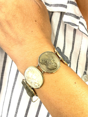 Bracelet Bracelet ancien vers 1800, camées pierre de lave et or jaune 58 Facettes