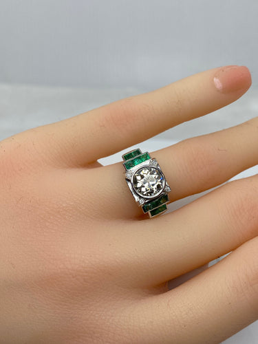 Bague 52 Bague Art Déco Platine, Diamant 1,55cts et Emeraudes 58 Facettes
