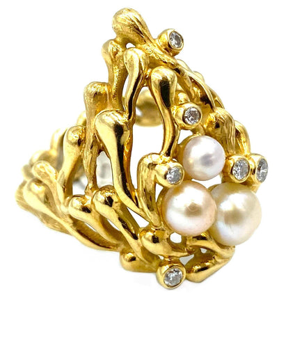 Bague GILBERT ALBERT. Bague or jaune, perles et diamants 58 Facettes
