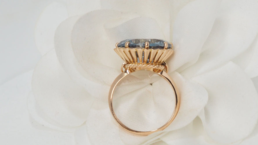 Bague 56 Bague vintage en or rose et topaze bleue 58 Facettes 32331