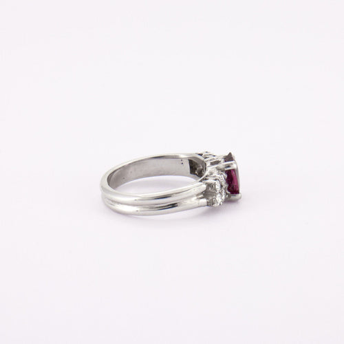 Bague 51 Bague rubis, diamants 58 Facettes