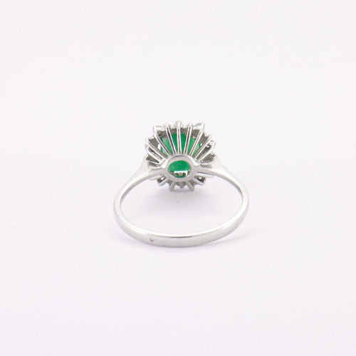 Bague 56 Bague émeraude, diamants 58 Facettes