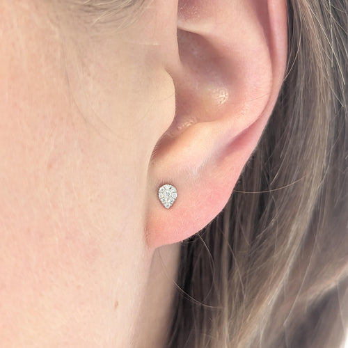 Boucles d'oreilles Boucles d'oreilles Djula Or blanc et diamants 58 Facettes 26348