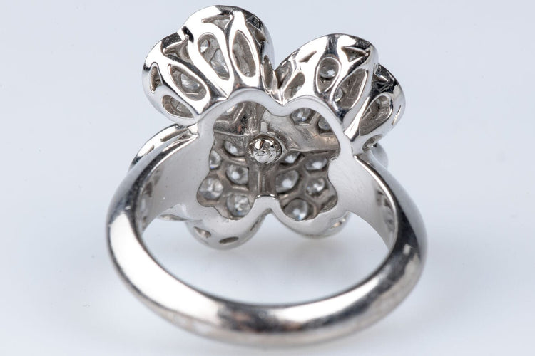 Bague 50-51 Van Cleef & Arpels - Bague "Cosmos" Or Blanc Diamants 58 Facettes BG-VANCLE4TR-104