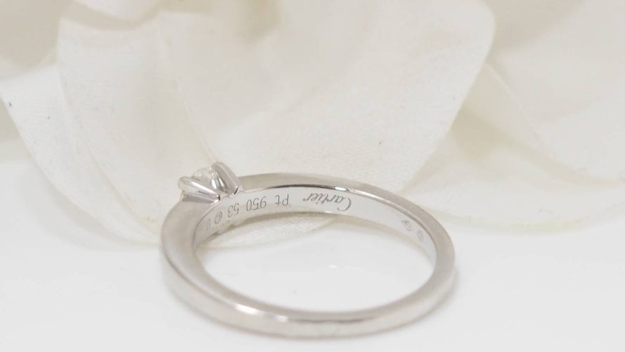 Bague 53 CARTIER - Bague solitaire en platine et diamant 58 Facettes 31997