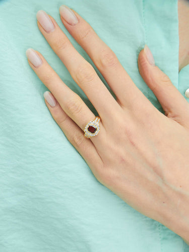 Bague 48 Bague Grenat et Diamants 58 Facettes