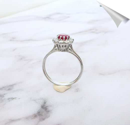 Bague 58 Bague Marguerite, en or blanc, rubis, diamants 58 Facettes AA 1557