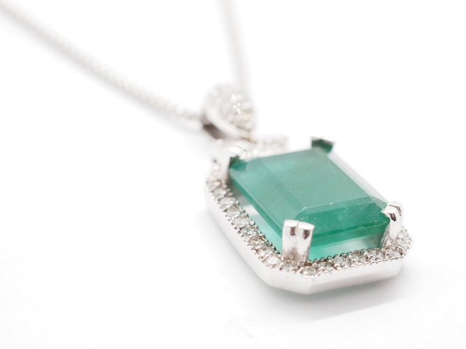 Pendentif Chaîne pendentif émeraude, diamants et or blanc 58 Facettes
