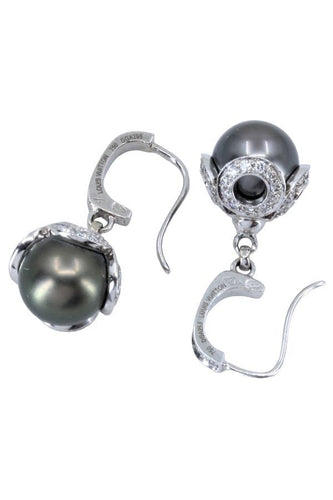 Boucles d'oreilles BOUCLES D'OREILLES LOUIS VUITTON PERLES ET DIAMANTS 58 Facettes 056291