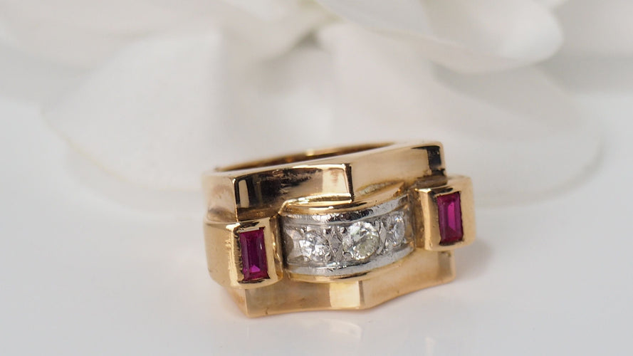 Bague 53 Bague Tank en or jaune, diamants et rubis 58 Facettes 2945